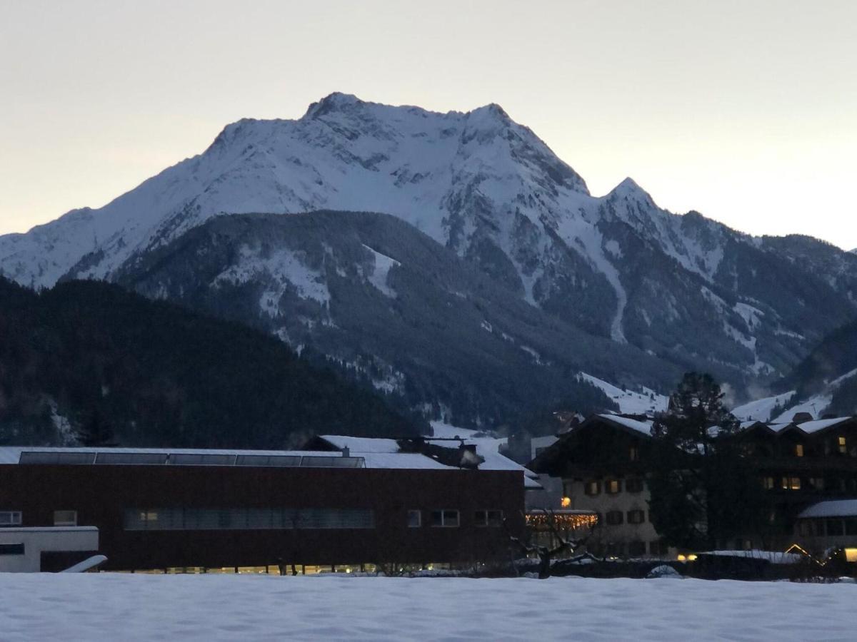 Apartment Between Mayrhofen And Finkenberg Buitenkant foto