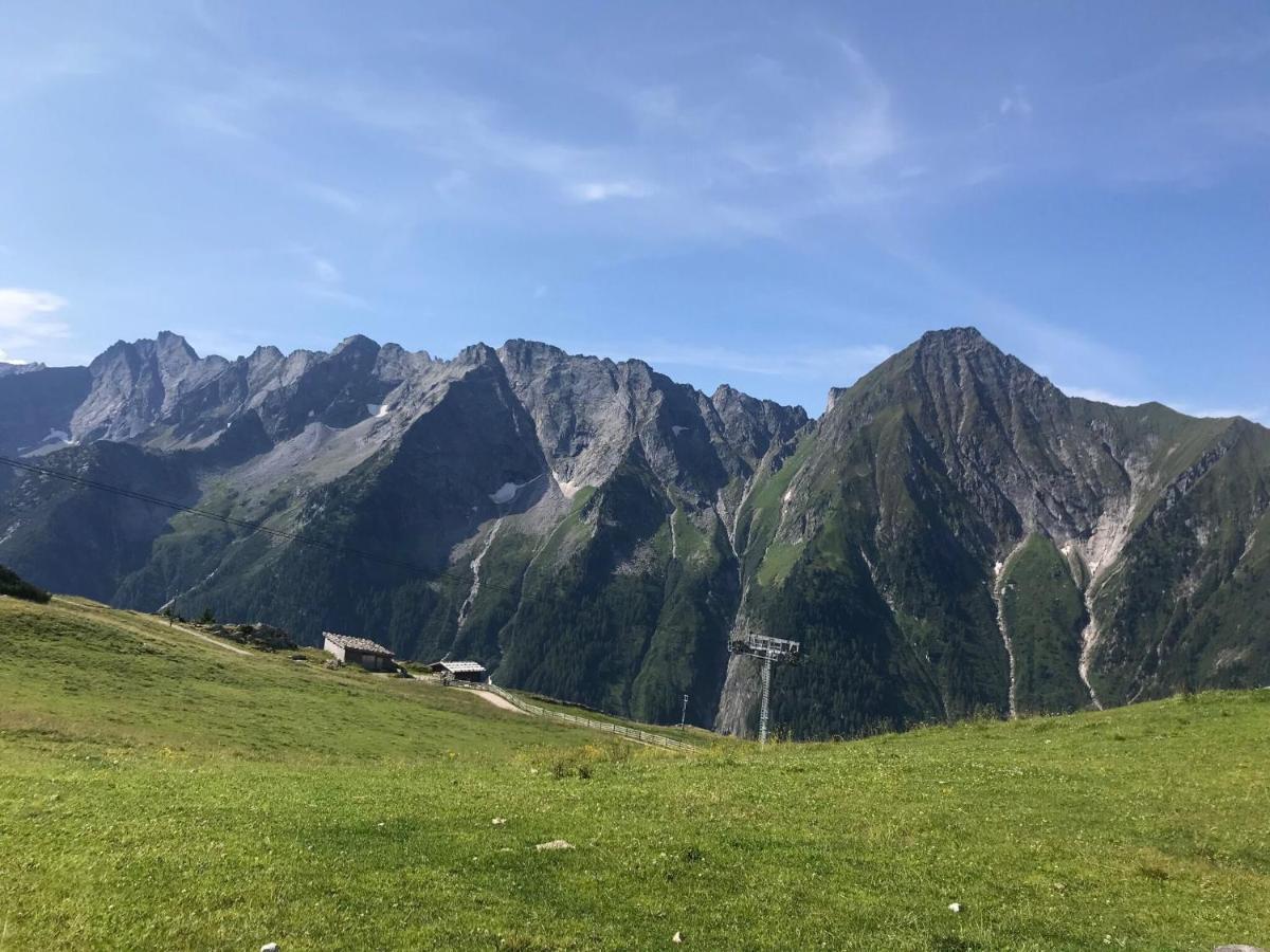 Apartment Between Mayrhofen And Finkenberg Buitenkant foto